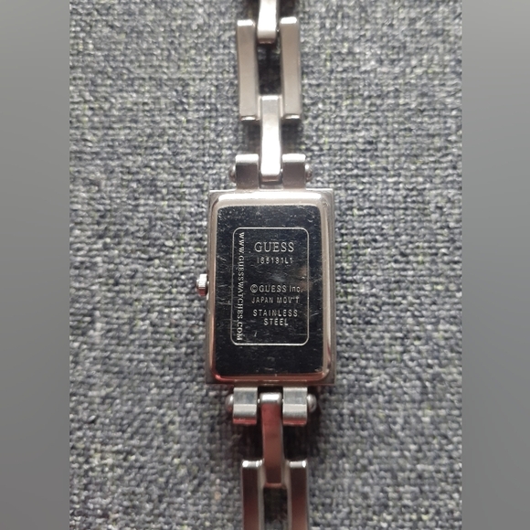 Guess stainless steel wrist watch - Picture 3 of 9